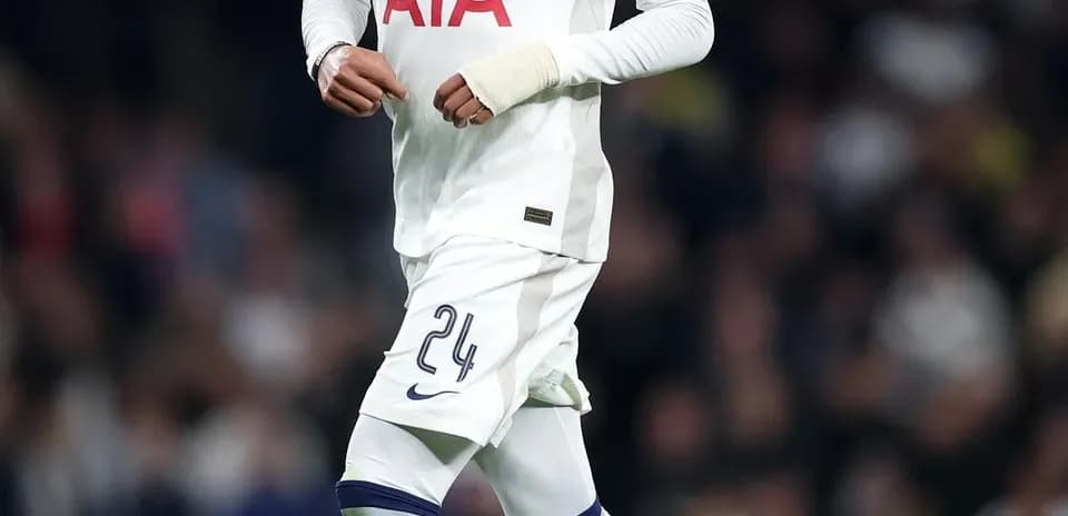 Futbolchi to'pga yaqinlashmoqda, Tottenham formasi
