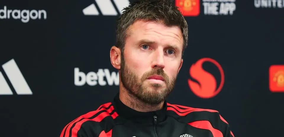 Meni Manchester United murabbiyi matbuot anjumanida