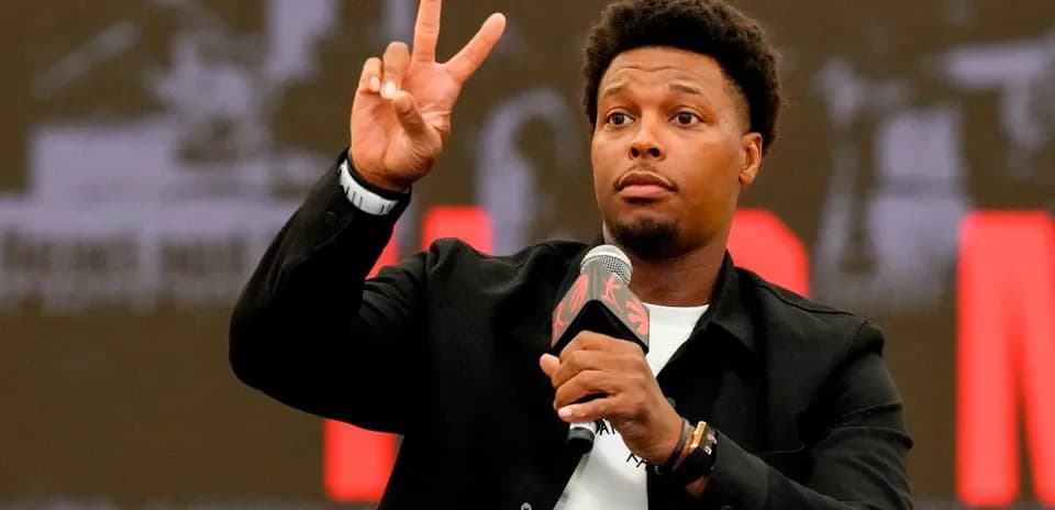 Kalyan Lowry press conference, making peace sign