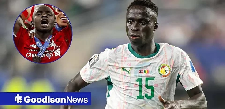 Sadio Mané playing for Senegal during a match
