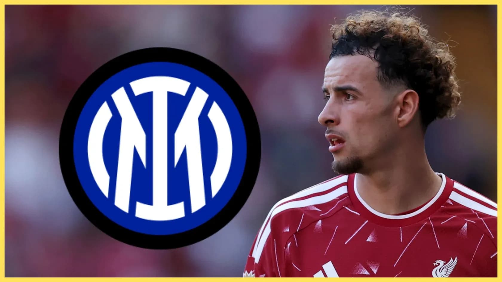 Futbolchi Inter emblemi bilan qizil formada