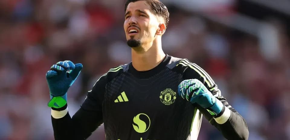 Goalkeeper celebrating during Manchester United match