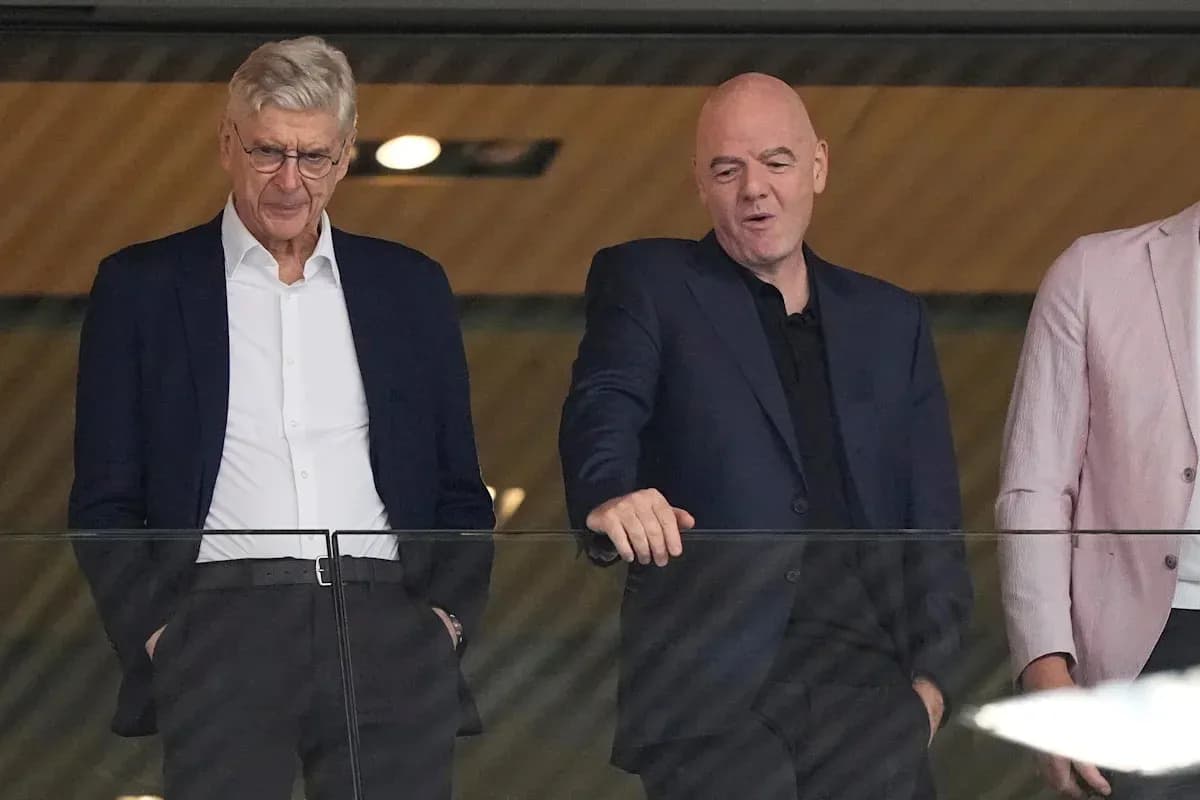 Two men conversing in a viewing box