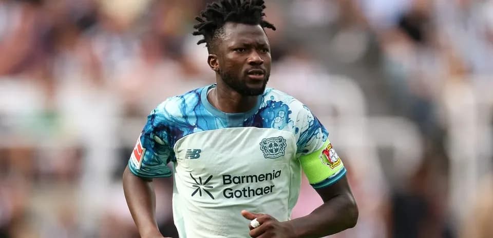 Futbolchi maydonda harakatda, Bayer Leverkusen formasi