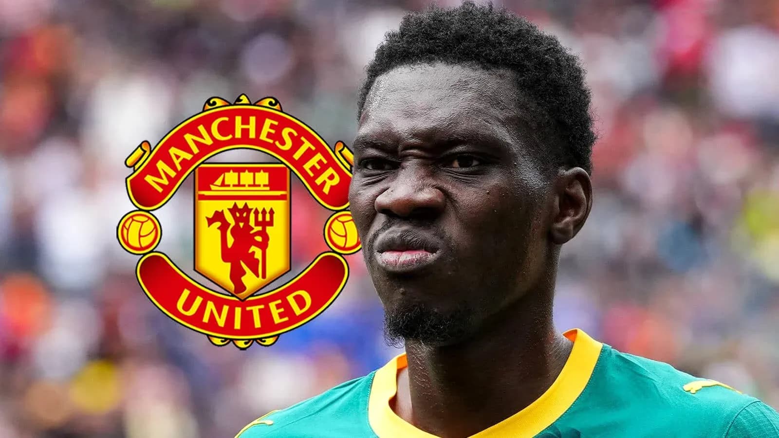 Futbolchi Manchester United logosi oldida