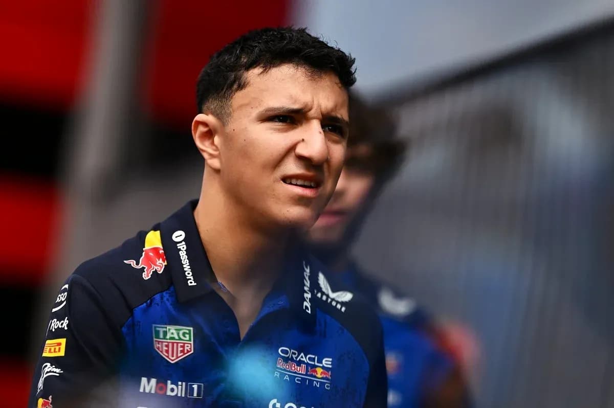 Yoshida team member in Red Bull Racing uniform