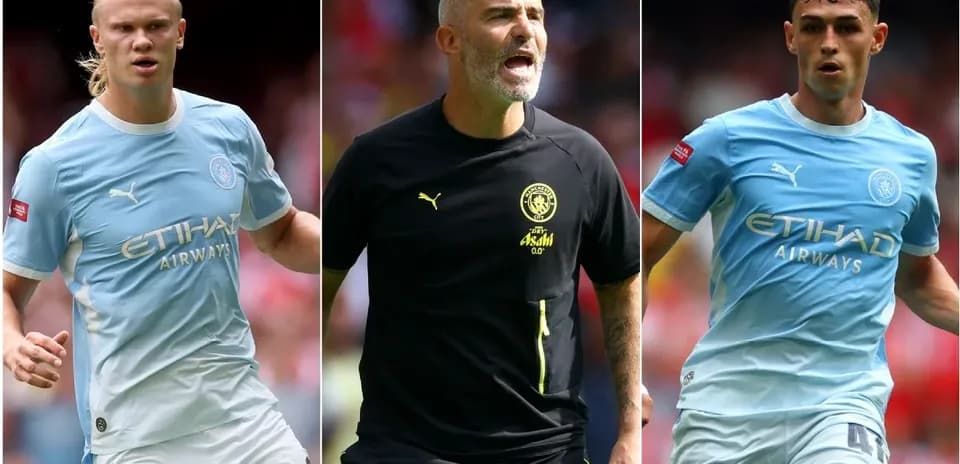 Manchester City players and coach during match