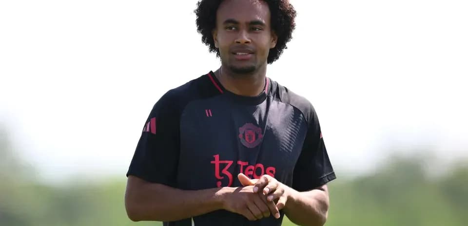 Futbolchi mashg'ulotda, Manchester United formasida