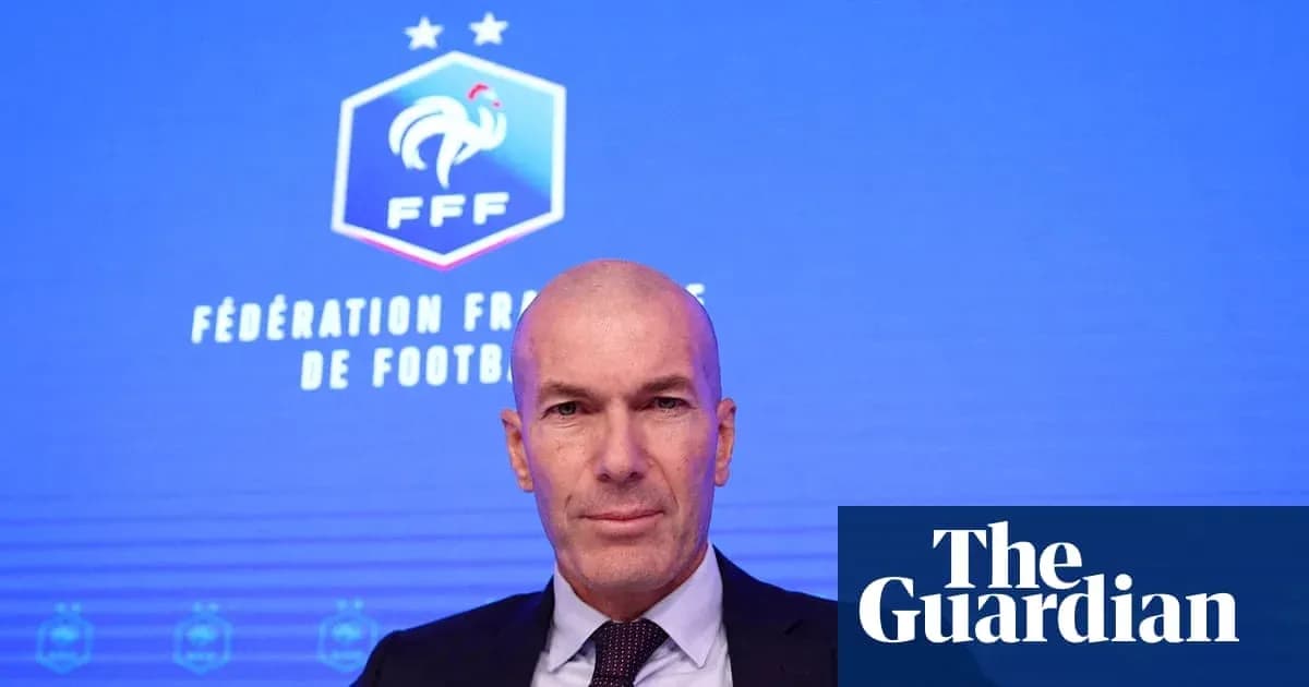 Zinedine Zidane at FFF press conference backdrop