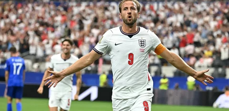Harry Kane celebrating a goal during match