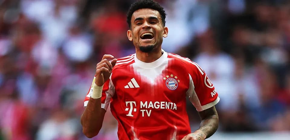 Futbolchi Bayern Munich formasida g'alaba qozonmoqda