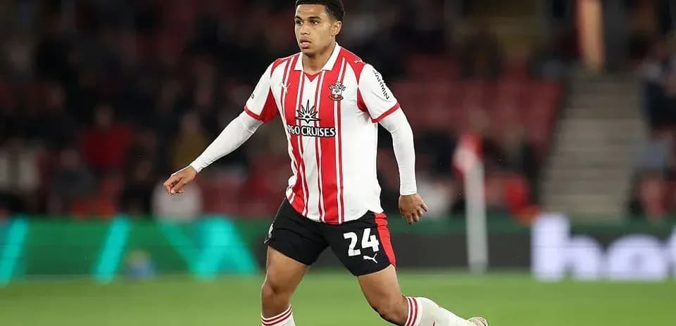 O'yinchi maydonda harakatda, Southampton formasida