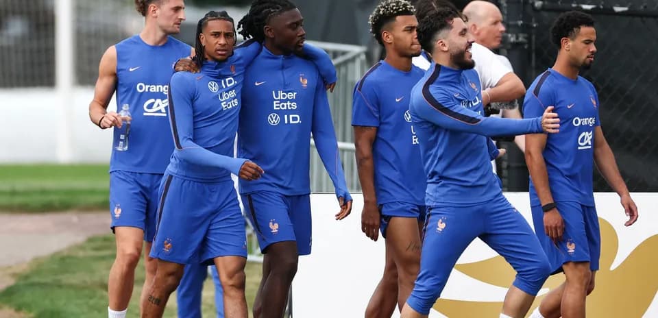 Fransiya futbolchilari mashg'ulotga yo'l olmoqda