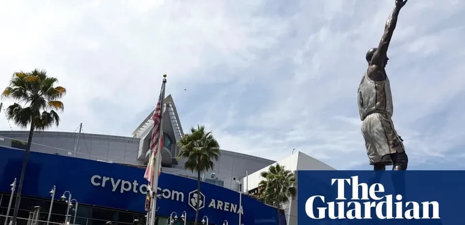 Statue of basketball player outside Crypto.com Arena