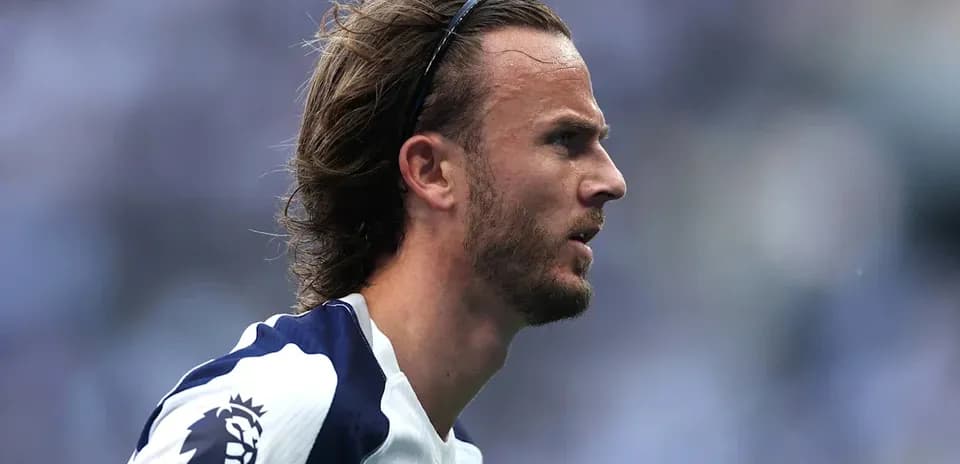 Futbolchi maydonda harakatda, Tottenham formasida