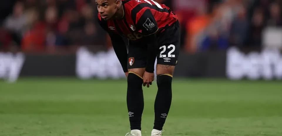 Futbolchi Bournemouth formasi bilan egilib turibdi