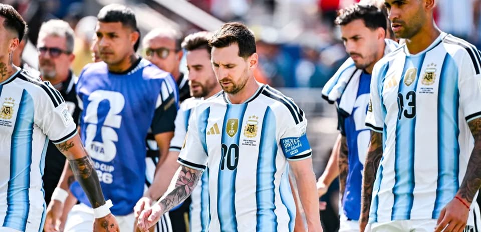 Argentina players walking off the pitch after match