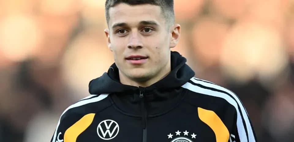 Futbolchi Germaniya terma jamoasi formasida