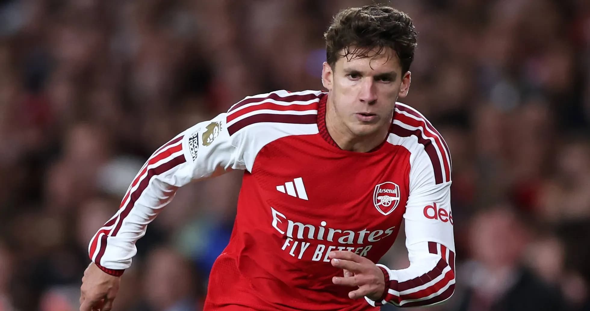 Futbolchi maydonda harakatda, Arsenal formasida