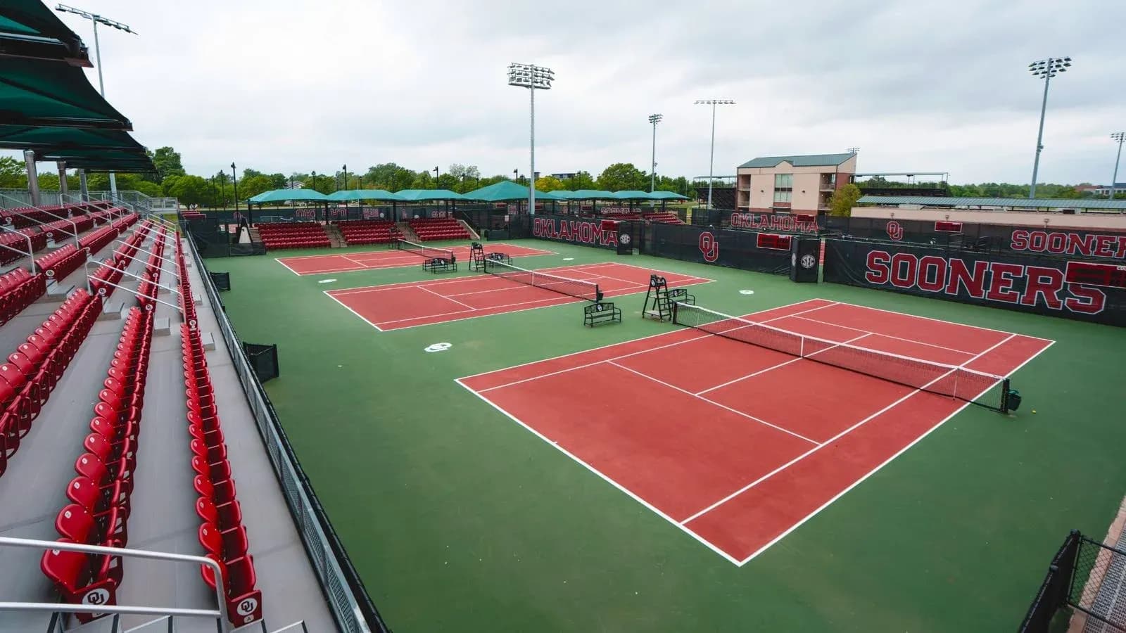 Tennis courts at Oklahoma Sooners facility