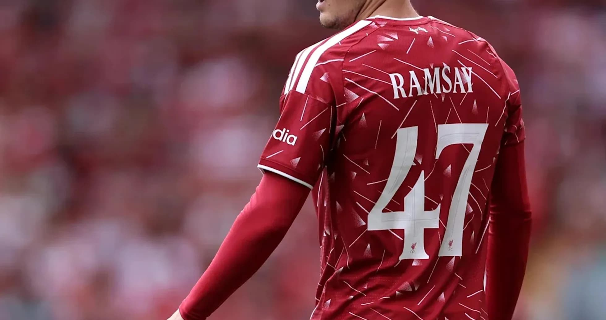 Futbolchi Ramsay maydonda harakatda