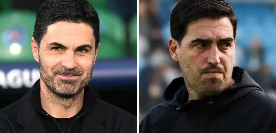 Two football managers during match preparations
