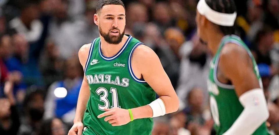 Basketball player in Dallas jersey during game