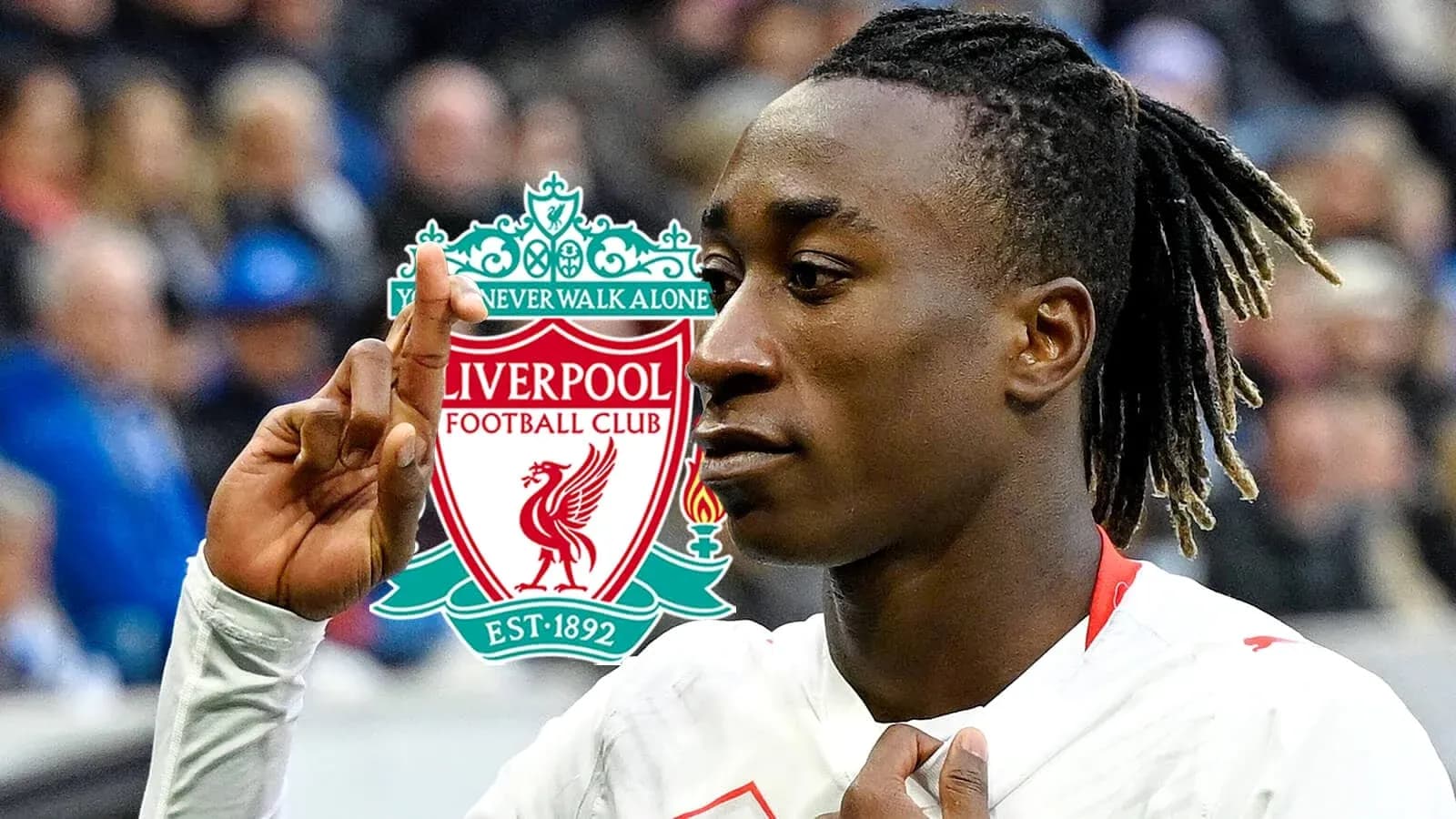 Futbolchi Liverpool logosi bilan g'oyib bo'layotgan