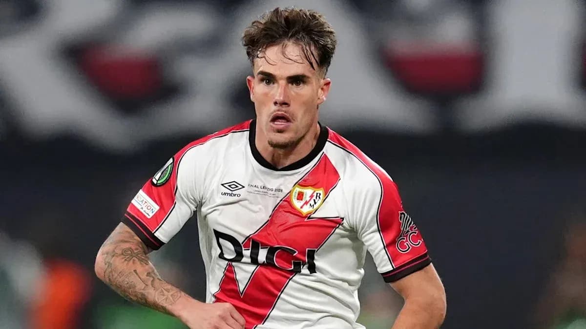 Futbolchi maydonda harakatda, Rayo Vallecano formasi