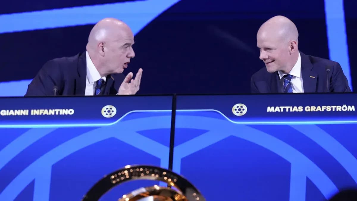 Gianni Infantino and Mattias Grafström at conference