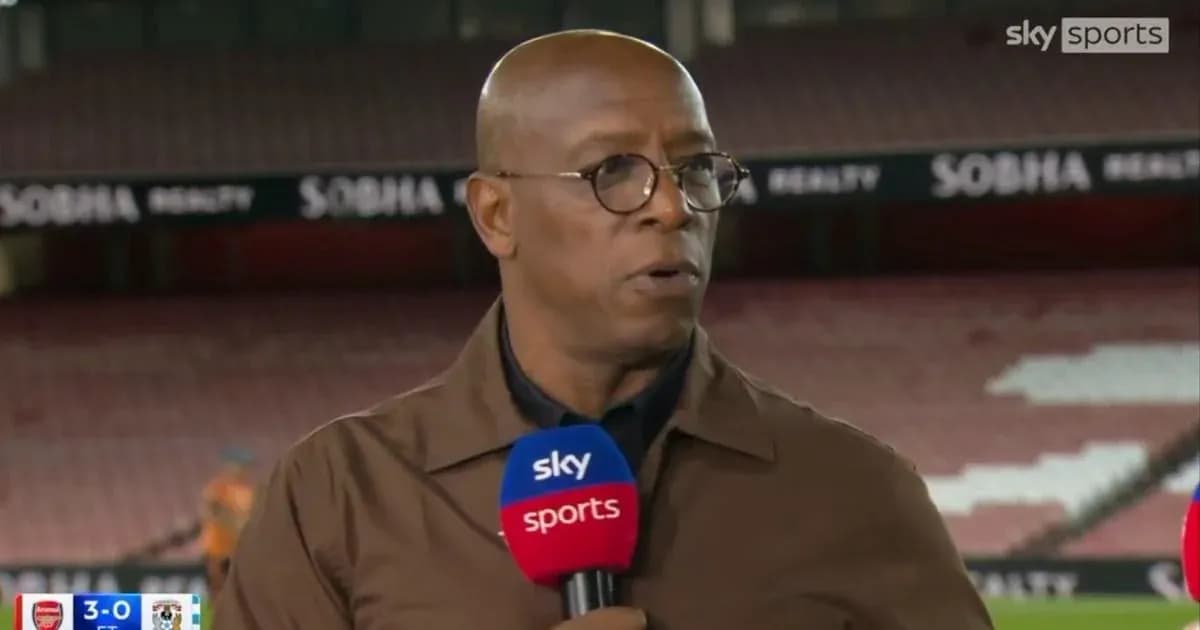 Sport analyst speaking during match commentary