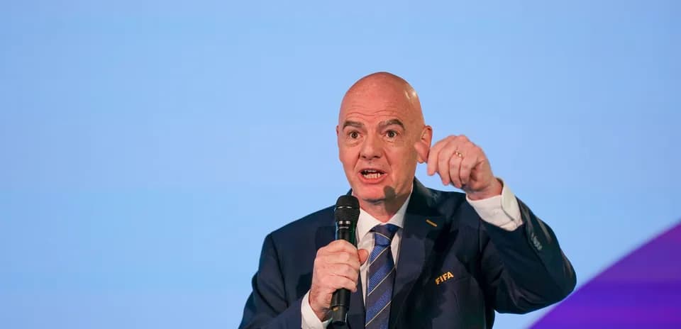 FIFA prezidenti nutq so'zlayapti