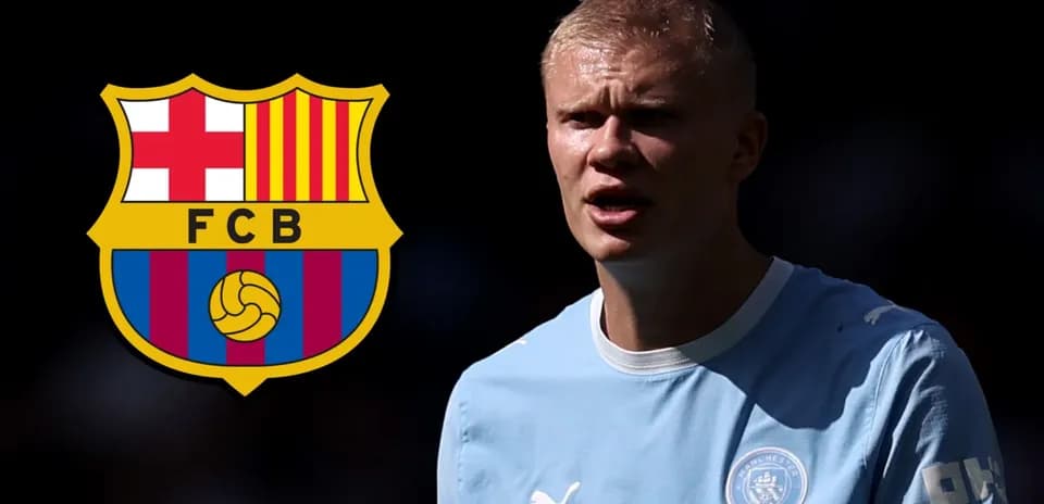 Futbolchi FCB logosi oldida gapirayotgan