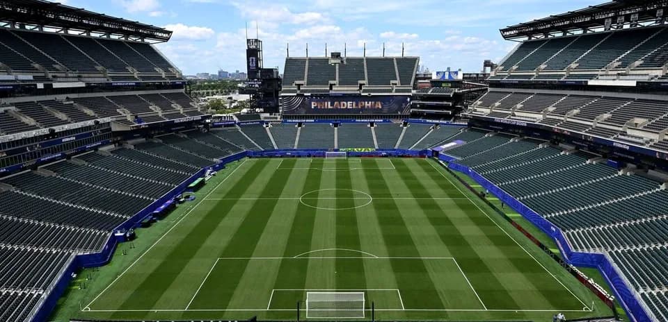 Bo'sh stadion va futbol maydoni, Filadelfiya