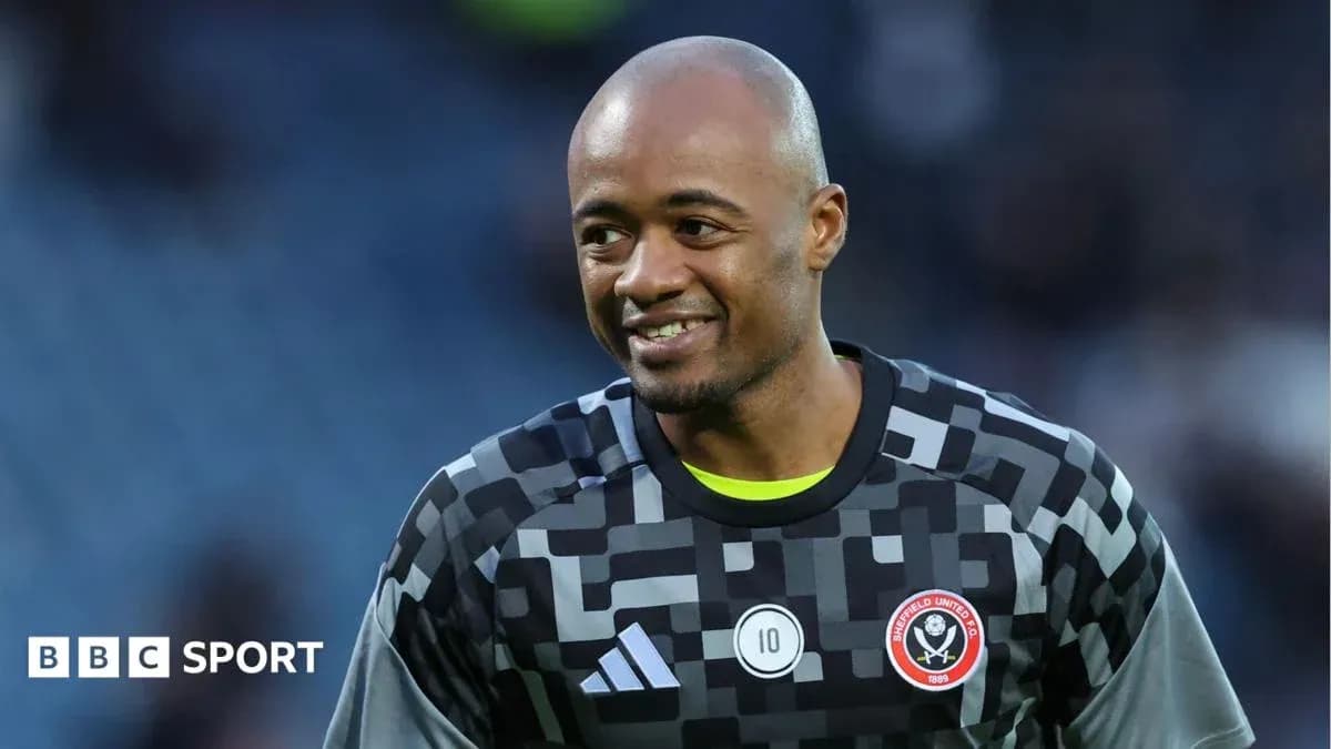 Goalkeeper warming up before the match
