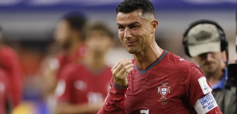 Cristiano Ronaldo in Portugal jersey during match