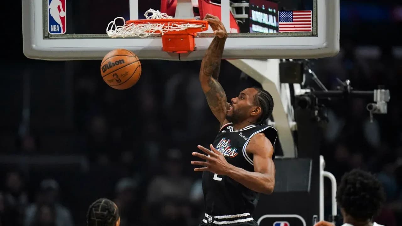 Kawhi Leonard dunking during NBA game Kawhi Leonard dunking during NBA game