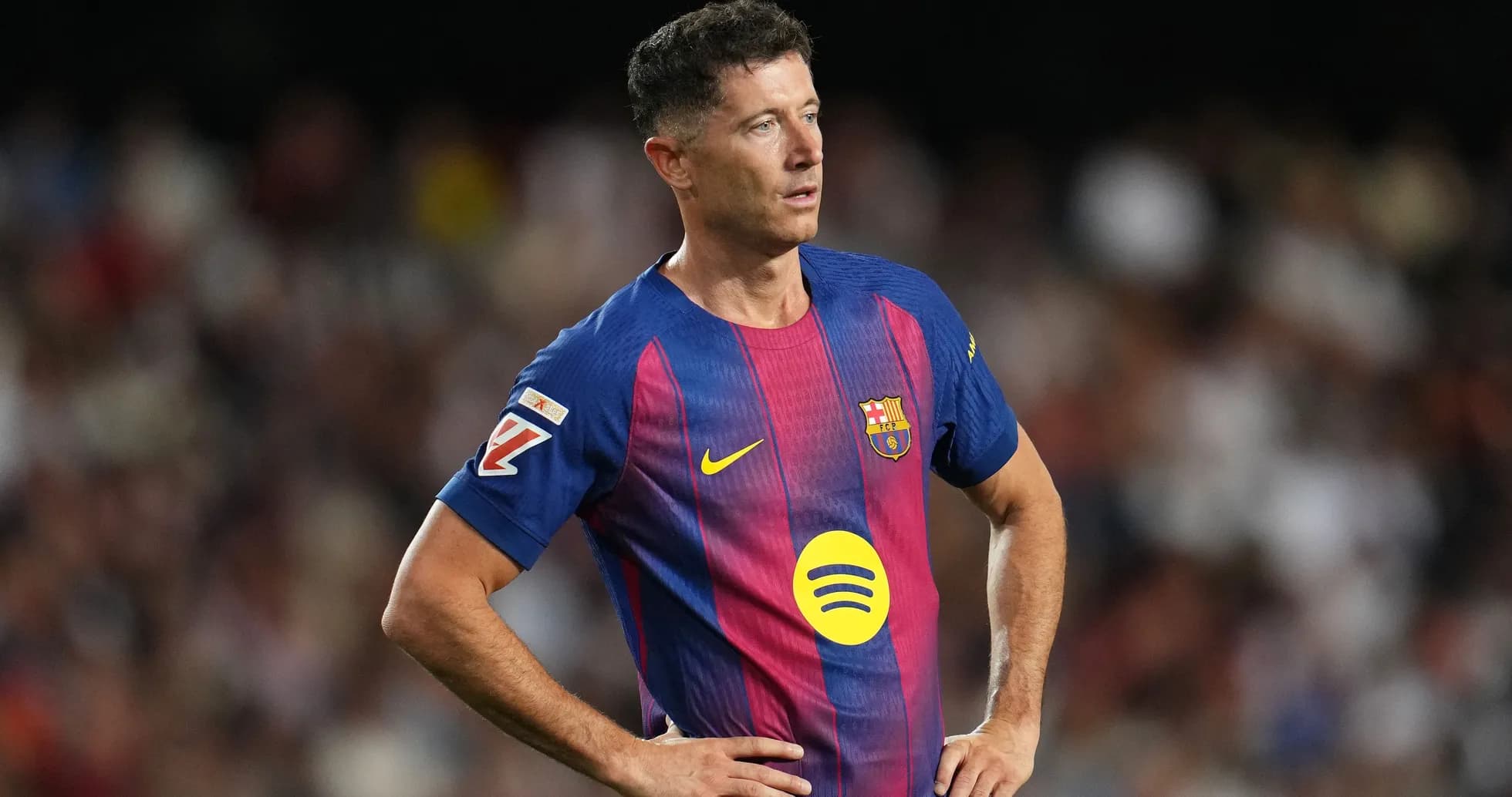 Futbolchi Robert Levandovski o'yin maydonida Futbolchi Robert Levandovski o'yin maydonida