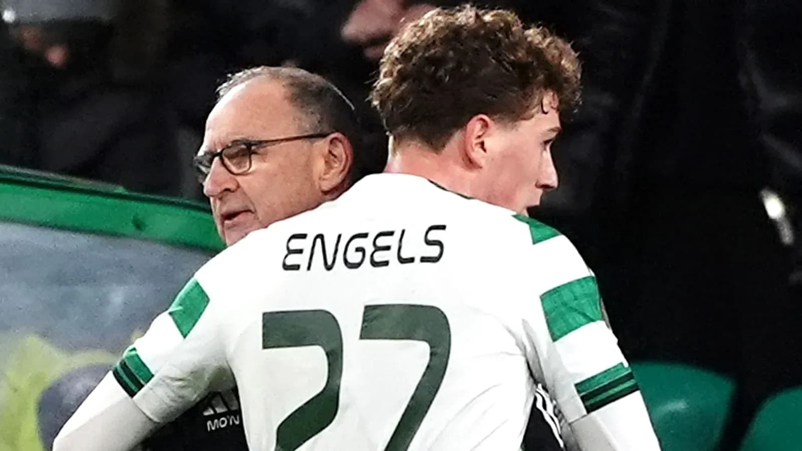Coach speaking to player Engels during match Coach speaking to player Engels during match