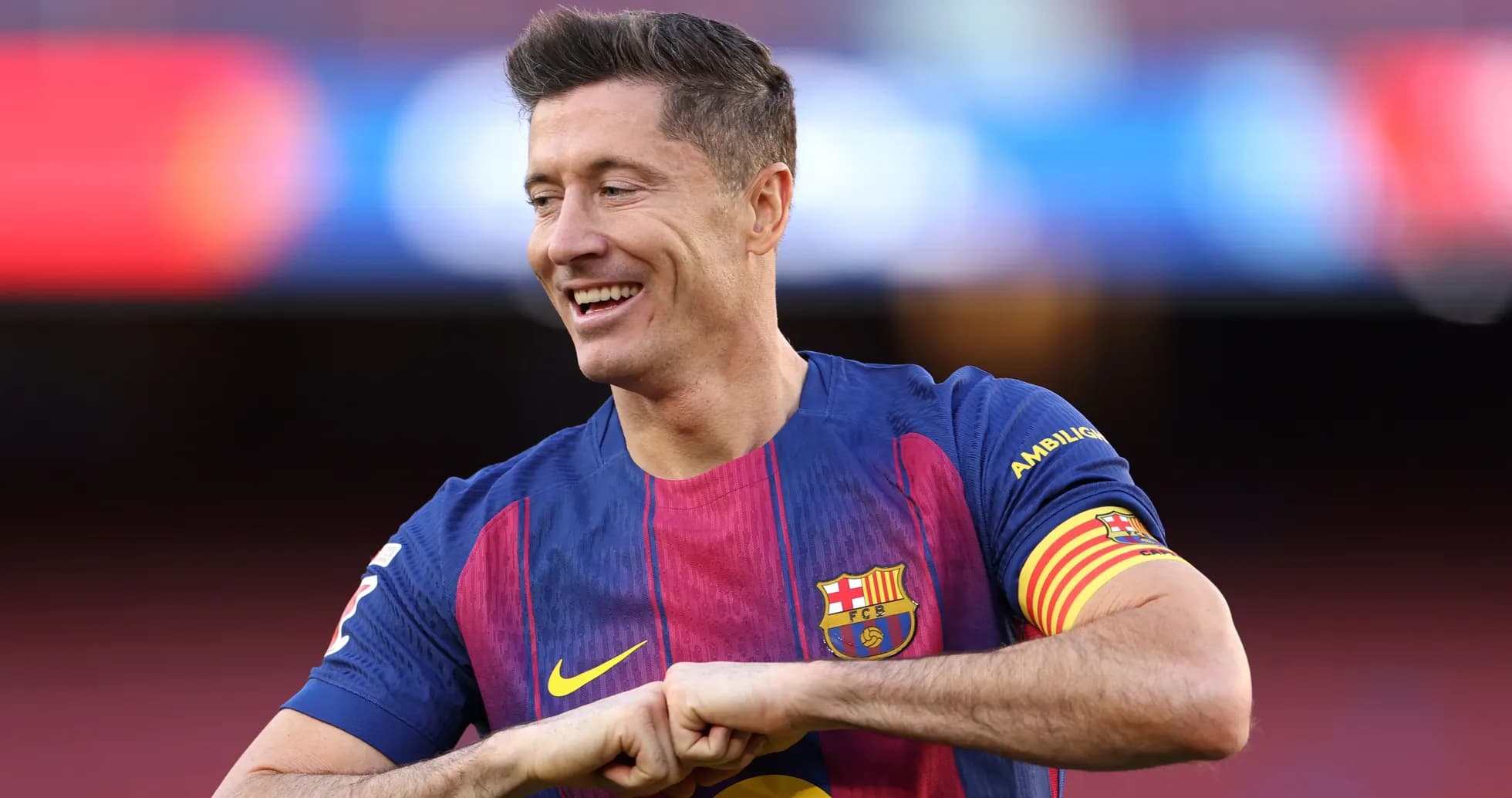 Futbolchi Robert Lewandowski Barcelona formasida Futbolchi Robert Lewandowski Barcelona formasida