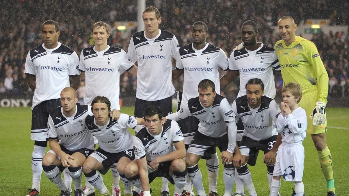 Tottenham Hotspur team posing for photo before match Tottenham Hotspur team posing for photo before match