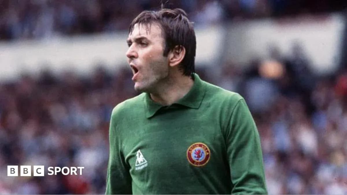 Goalkeeper shouting during a football match Goalkeeper shouting during a football match