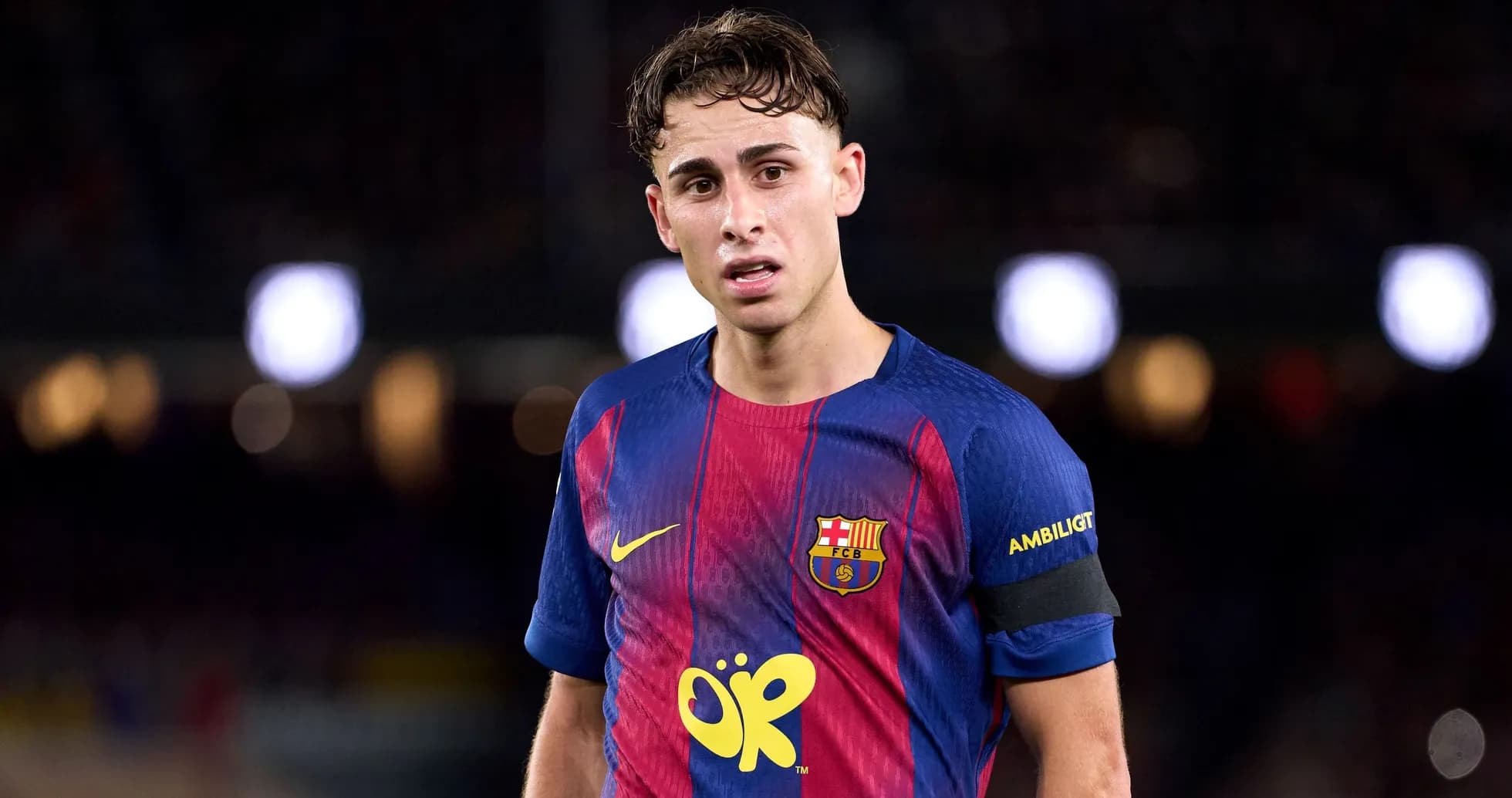 Futbolchi Barcelona formasida, o'yin davomida Futbolchi Barcelona formasida, o'yin davomida